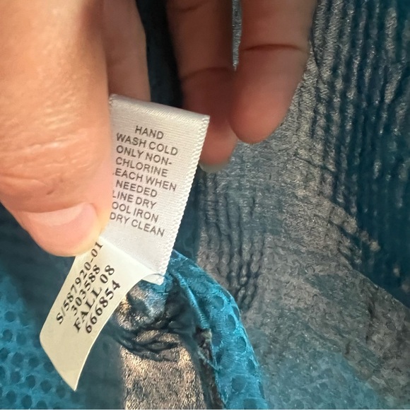 Banana Republic Teal Silk Polka Dot Tie Back Button-Up Blouse Size Medium - Picture 10 of 14